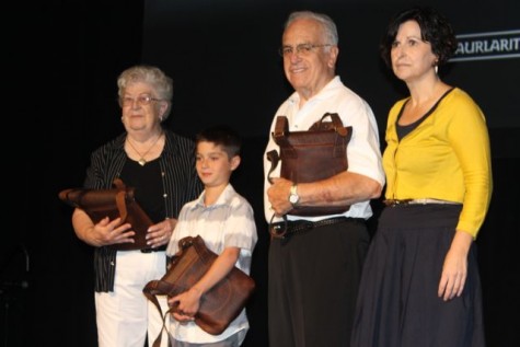 Gerri Achurra, Gaizka Malone and Al Erquiaga were given awards by Basque Foreign Affairs Secretary Maria Elorza