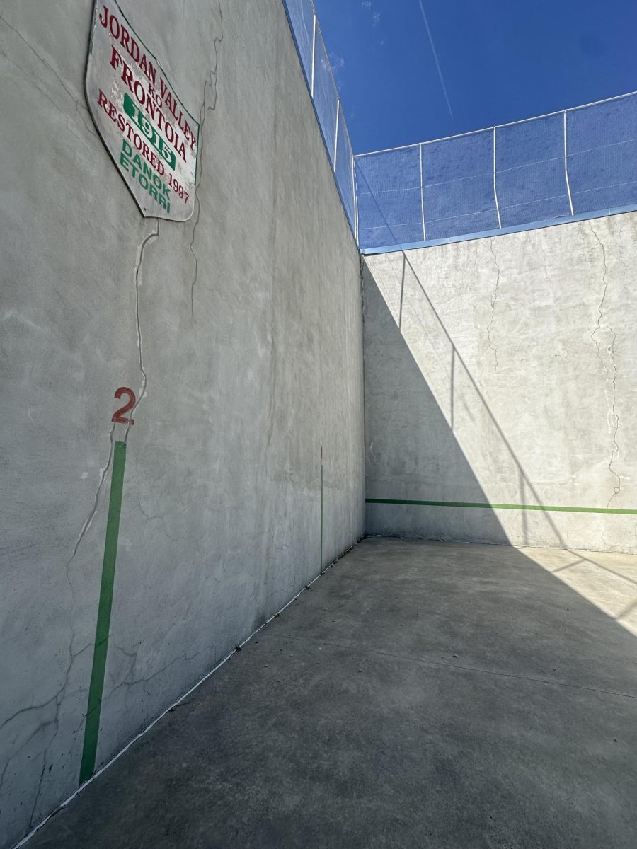 The handball court (fronton) in Jordan Valley, Oregon