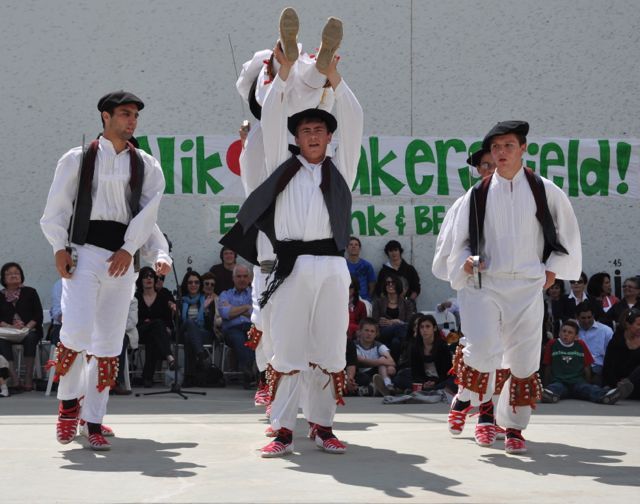 Watching Bakersfield youngsters carry on the dances of their ancestors is a treat.