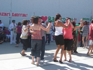 Dancing up a storm at the 2009 Kern County Basque Festival. Photo: Euskal Kazeta