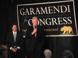 Bill Clinton praised John Garamendi during a campaign rally at the Basque Cultural Center. Photo by Xabier Berrueta.