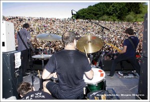 Berri Txarrak at a concert in the Basque Country.