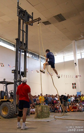 Competitions at Jaialdi 2005 tested feats of strength. 